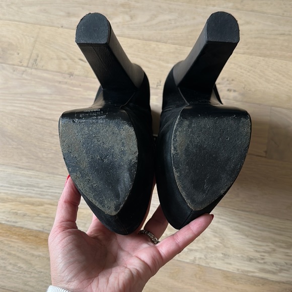 Black suede platform zipper booties 7.5 - Picture 3 of 7